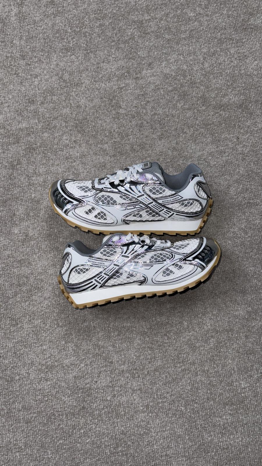 Bottega Veneta Orbit Sneakers