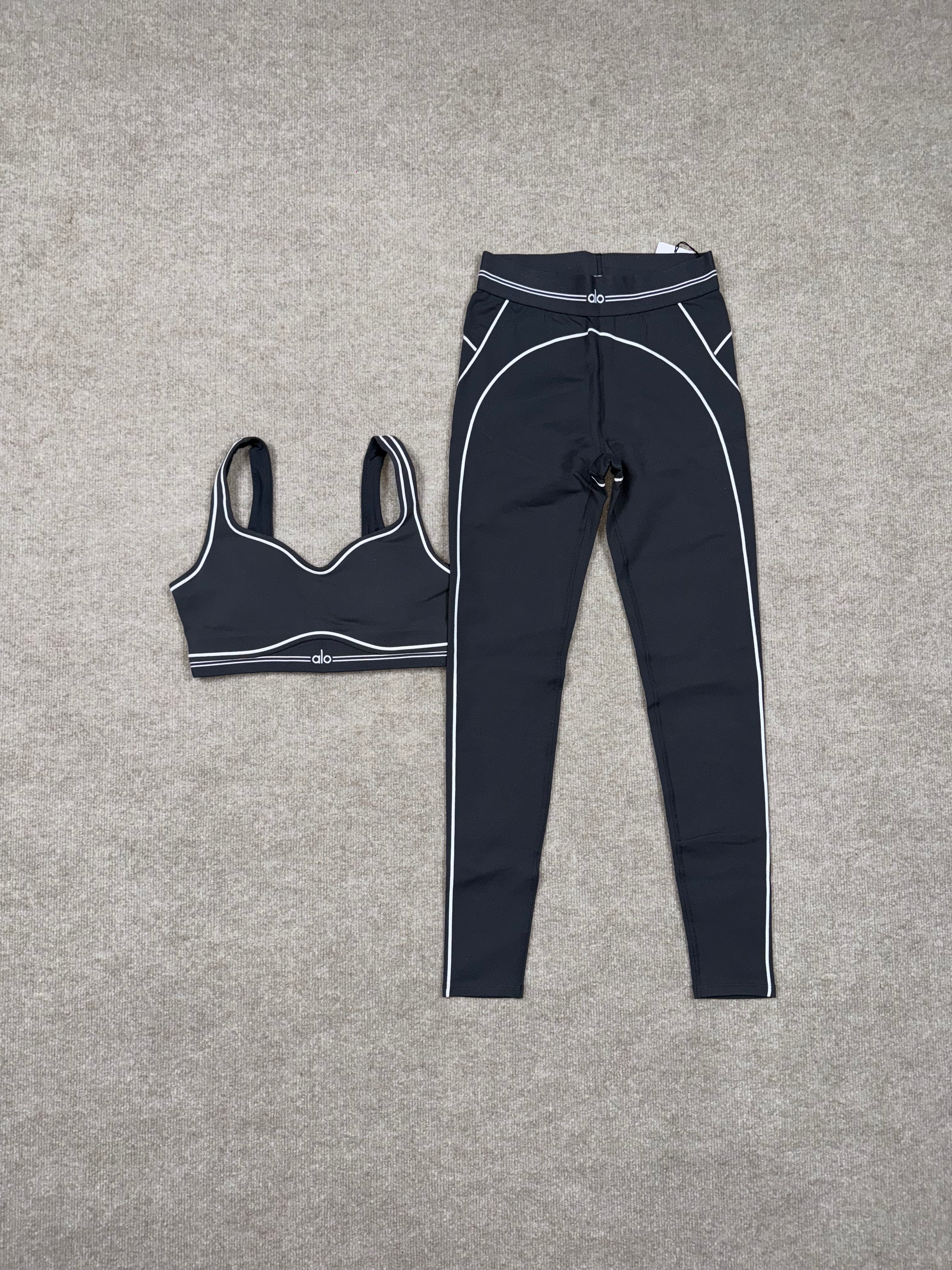 Alo Airbrush High-Waist 7/8 Better Together Set (Dark Grey)