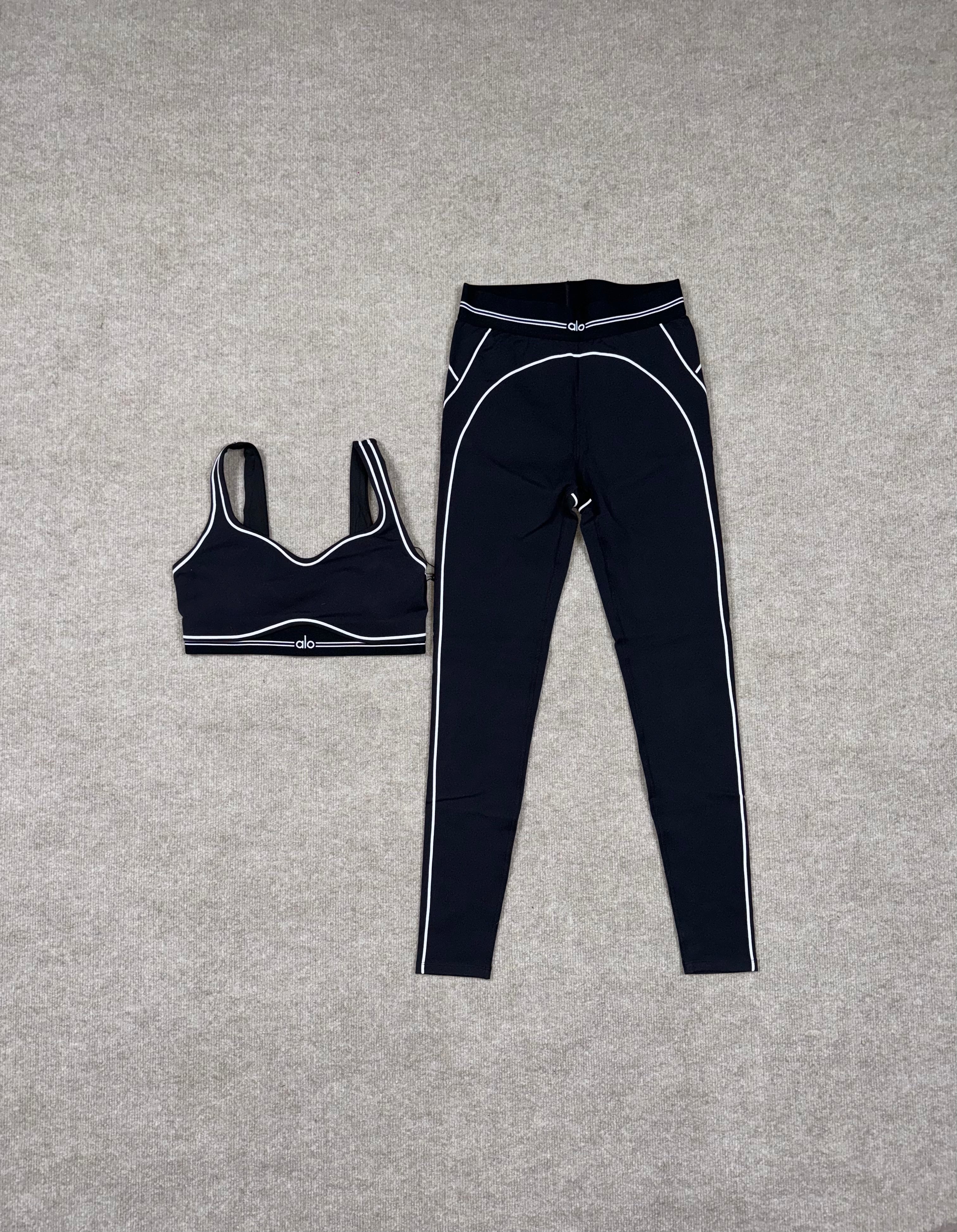 Alo Airbrush High-Waist 7/8 Better Together Set (Black)