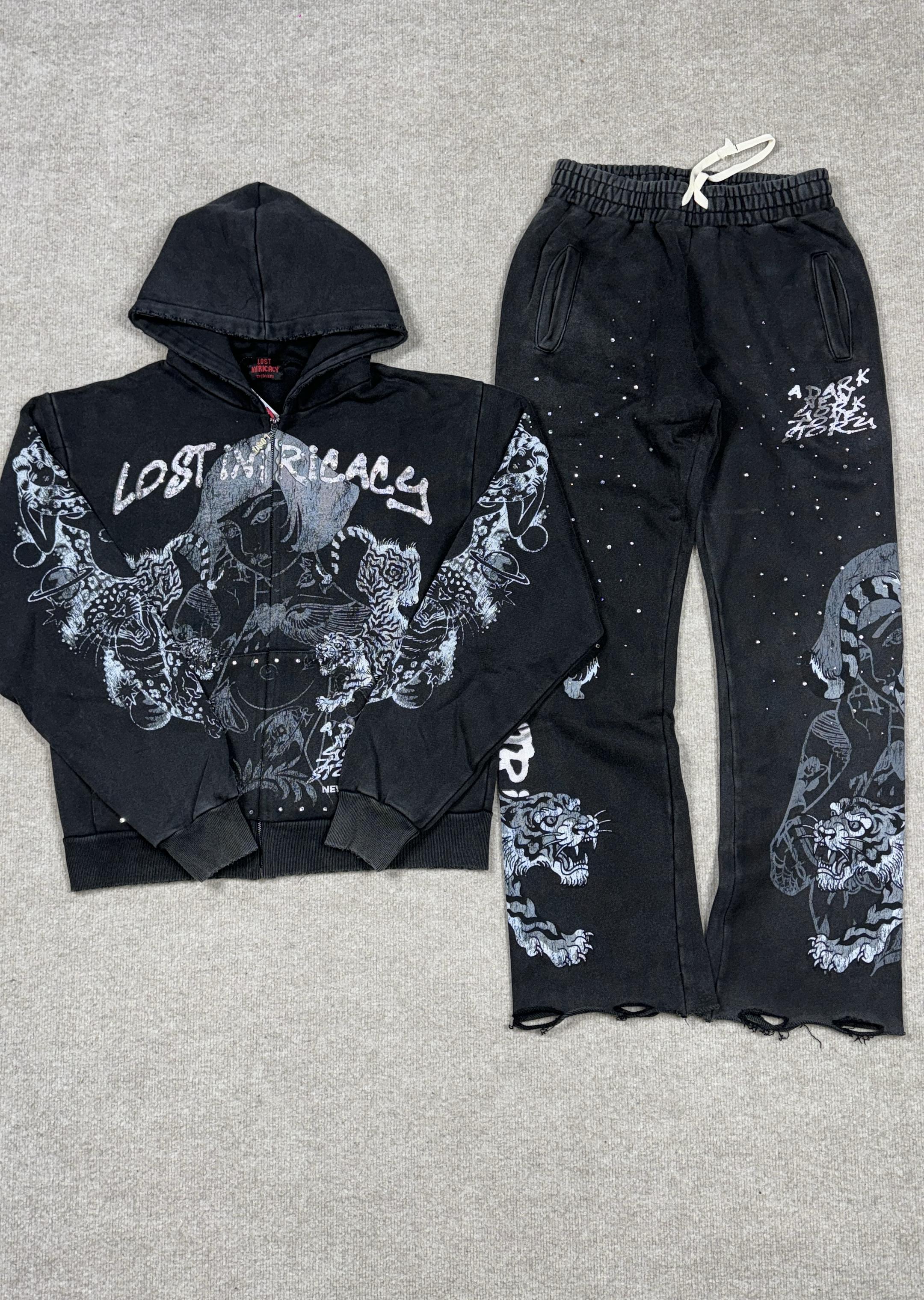 Lost Intricacy Tiger Sweatsuit (Black/Grey)