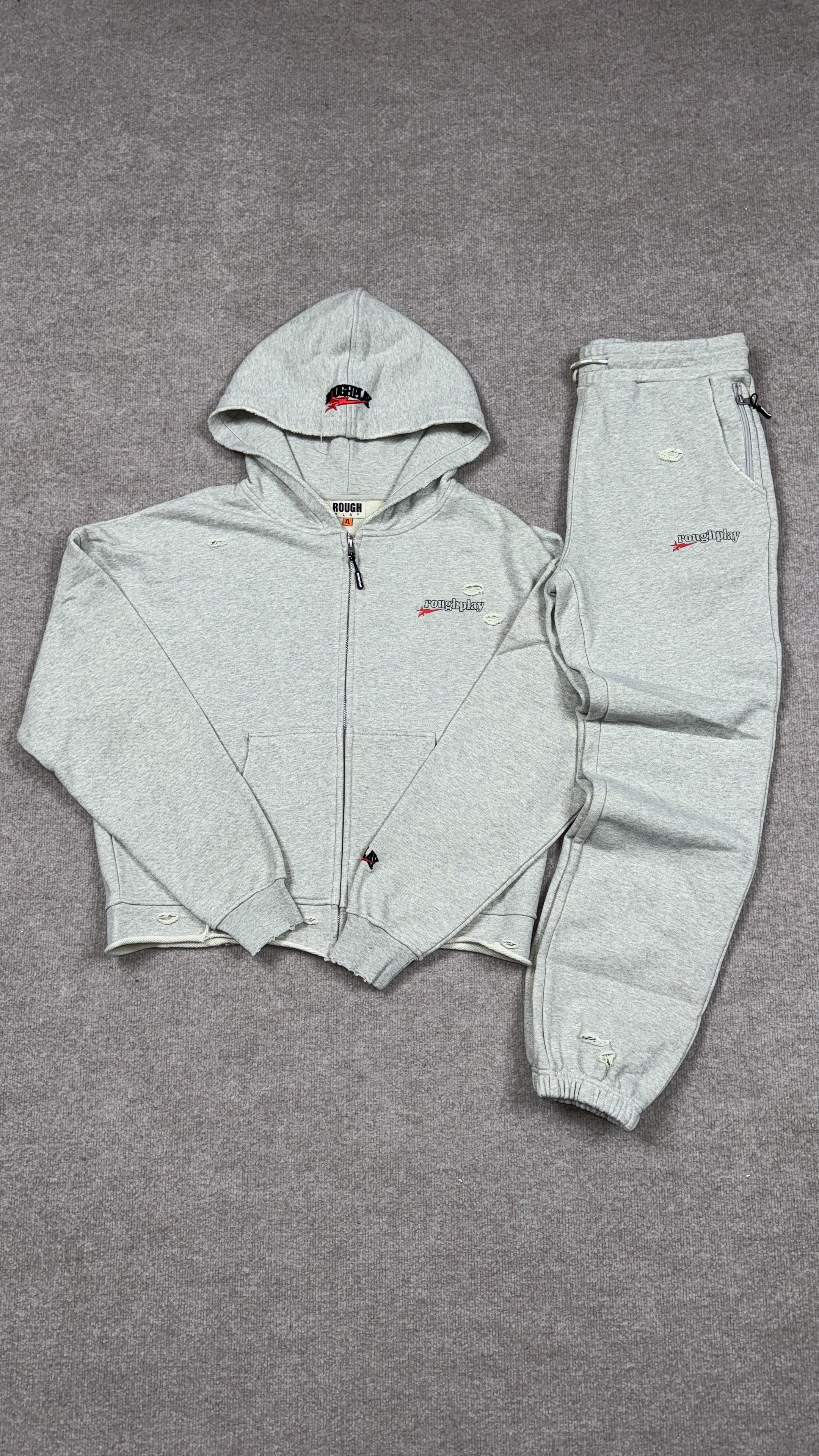 RoughPlay Distressed Sweatsuit (GRY/RED)