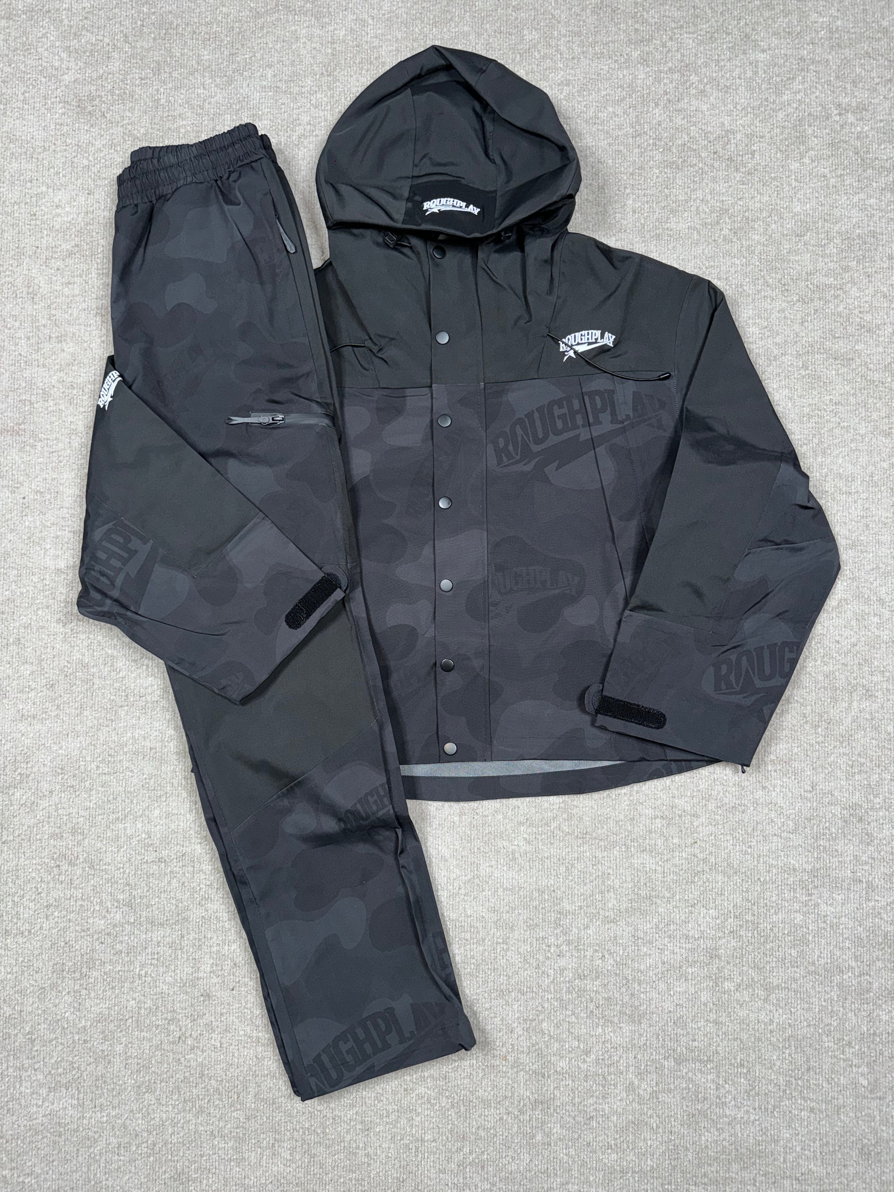 RoughPlay Water Resistance Camo TrackSuit (BLACK)