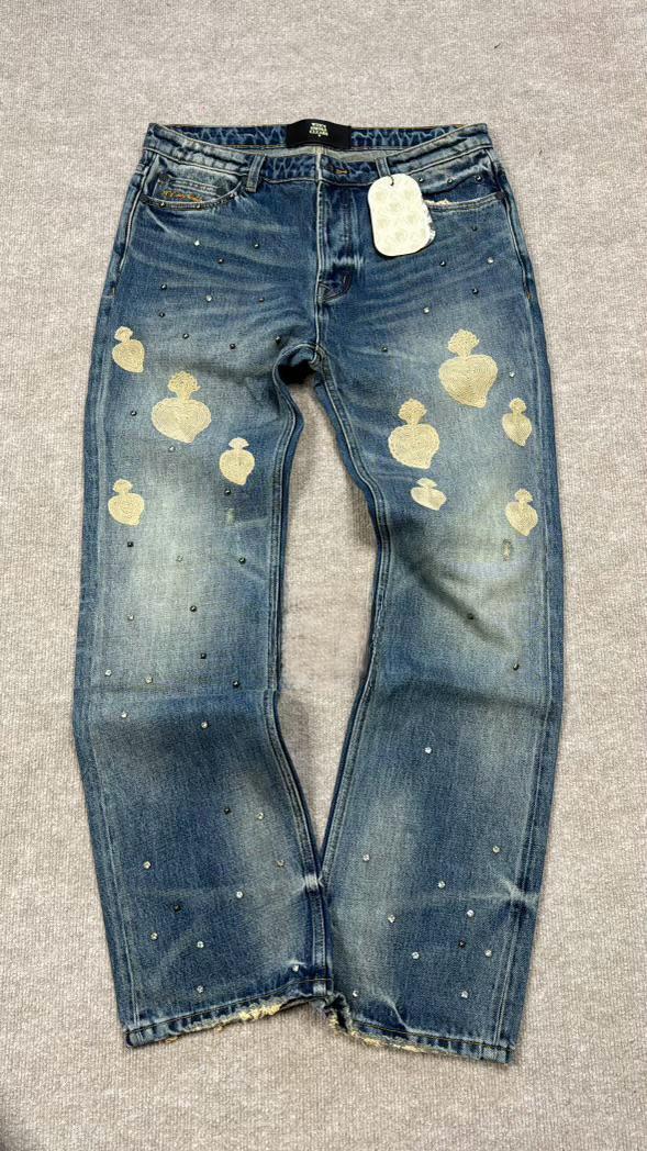 When smoke clears Jeans